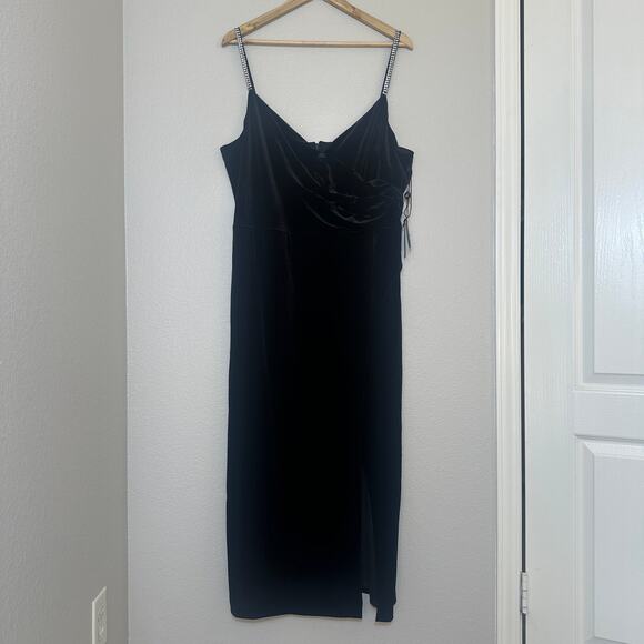 Adrianna Papell Black Velvet Wrap Gown, Rhinestone Straps, Size 20 NWT - Picture 2 of 11